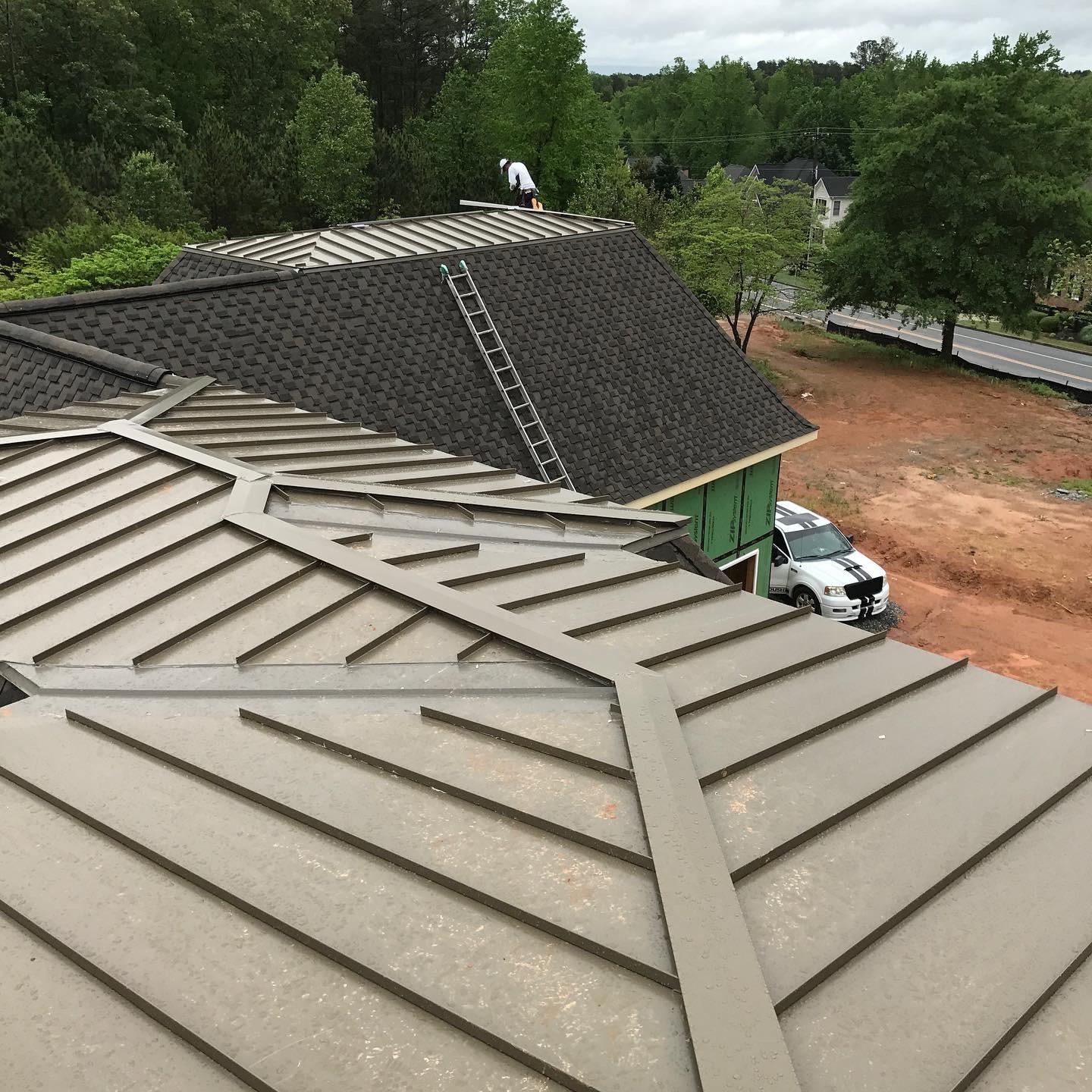 METAL_ROOF_INSTALLATION.jpg 